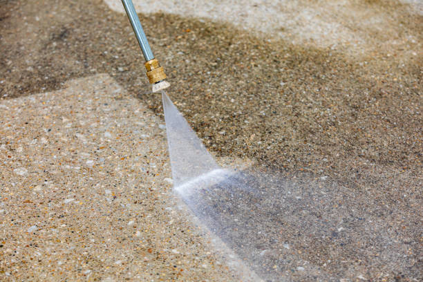 Best Parking Lot and Garage Cleaning  in Clawson, MI